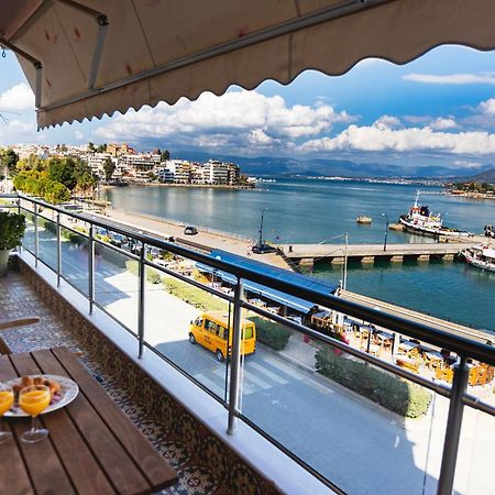 Debbies Διαμέρισμα Δίπλα Στο Νερό #2 ! Chalkís Exterior foto